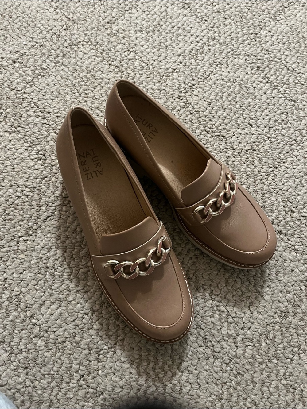 Naturalizer Leather Chain-Trim Chunky Loafer size 8 - Picture 2 of 5